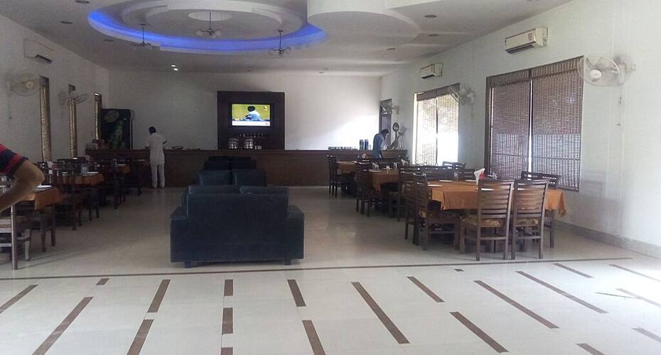 T.M.H. Hotel & Resturant, Muktsar 5